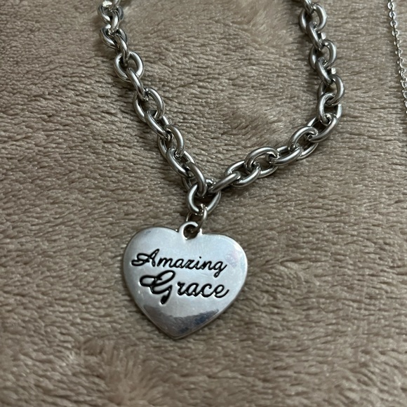 Lot of Religious Jewelry Bundle Silver Crosses - Picture 4 of 9